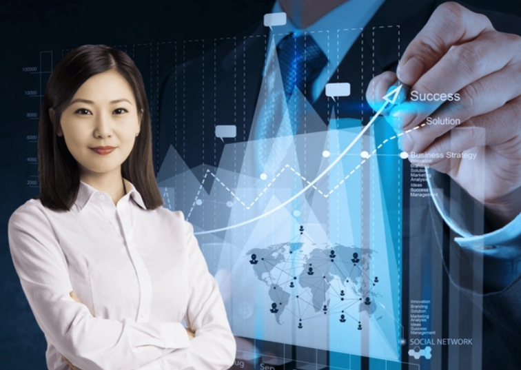 电动叉车与电动堆高车选型对比：仓储物流设备采购指南